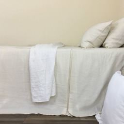 Cream Linen Beds Cover With Tailored Pleats, Bedspread - Warm Color Embrace - thumbnail 2
