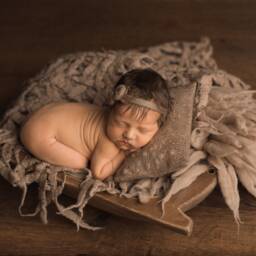 Newborn Merino Wool Rug, Curly Felt Layers, Photography Prop, Layer Photo Props - thumbnail 2