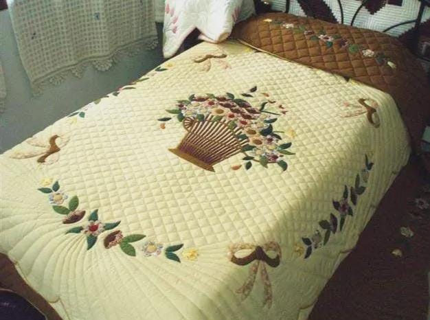 Floral Basket Appliqu?? Quilt, Hand Quilted Cotton Bedspread, Handmade Heirloom Gift, Cottage Bedding, Custom Queen To Cal King Artisan Quilt - image 1