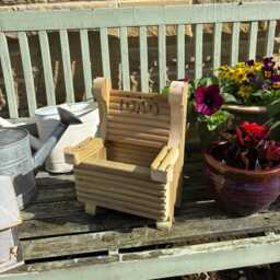 Personalised Wooden Chair Planter Garden Decor Custom Initials Gift Memorial Birthday Easter - thumbnail 3