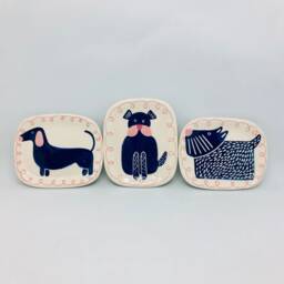 Handmade Ceramic Soap Dish Hand-Painted Blue Dachshund, Bathroom Accessory, Home Decor, Handcrafted Pottery - thumbnail 3