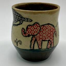 Ceramic Pot With Elephant - thumbnail 4