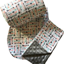 "Coral Arrow Print Stroller Blanket - Soft Minky Baby - 30"" X 35" - thumbnail 4