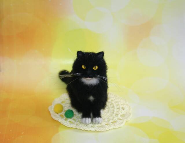 Miniature Needle Felted Cat. Black Kitty. Green/Yellow Eyes. Realistic Pet. Animal. Dollhouse Made To Order - image 1