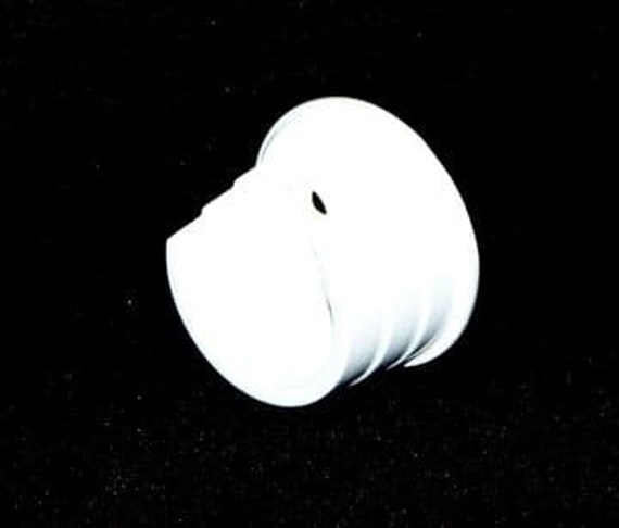 28mm Gloss White Curtain Pole Recess Bracket