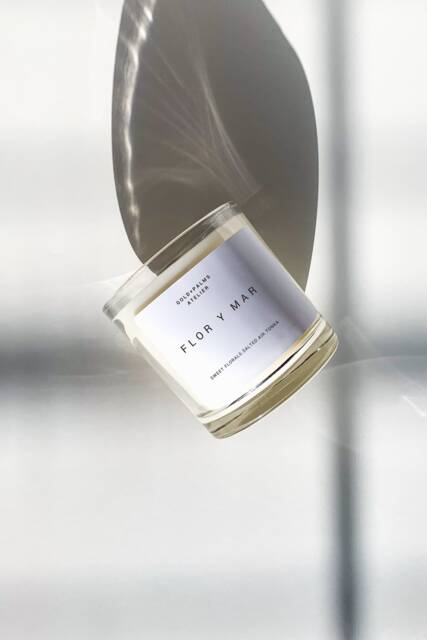 "Sea Salt Floral Scented Candle Spring Summer Scent Gift For Friend Birthday ""Flor Y Mar" - image 1