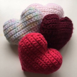 Crocheted Bag Of Small Stuffed Hearts Bowl Filler Pillow Tucks - thumbnail 3