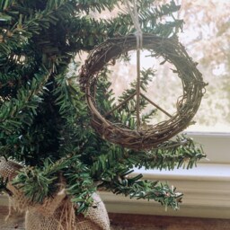 Peace Sign Christmas Ornament - Wreath Neutral Hippie Boho Style Xmas Tree Decor & Fringe - thumbnail 3