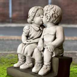 Concrete Kissing Children Statue Stone Boy & Girl Sculpture Romantic Garden Decor Handmade Cement Love Figurine Outdoor Childhood Ornament - thumbnail 2