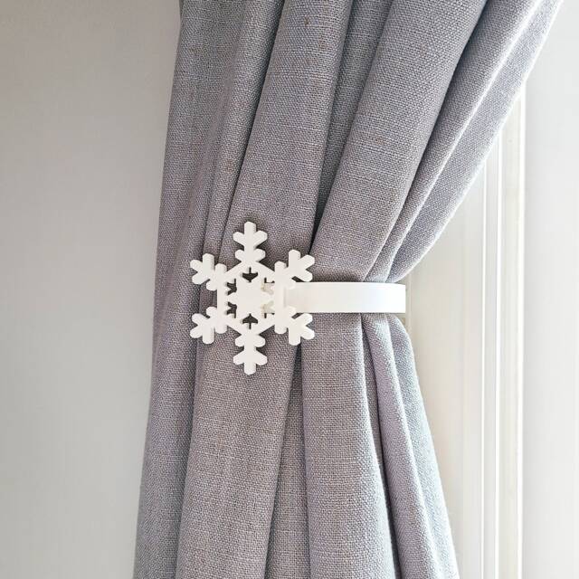 Replaceable Snowflake Shape Curtain Holdbacks/Tiebacks 3D Printed Plastic - Set Of 2 - image 1