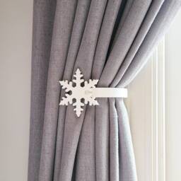 Replaceable Snowflake Shape Curtain Holdbacks/Tiebacks 3D Printed Plastic - Set Of 2 - thumbnail 2