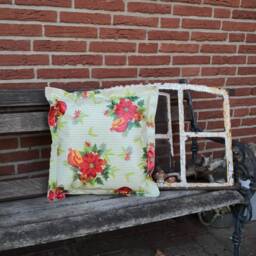 Oilcloth Cushion Pomegranate & Poinsettia - in 3 Sizes Christmas Decoration Outdoor For Balcony & Garden - thumbnail 2