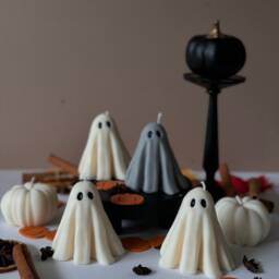 Handmade Spooky Ghost Candle Halloween Soy Wax Decor - thumbnail 2