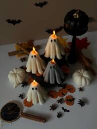 Handmade Spooky Ghost Candle Halloween Soy Wax Decor - thumbnail 1