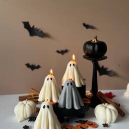 Handmade Spooky Ghost Candle Halloween Soy Wax Decor - thumbnail 3