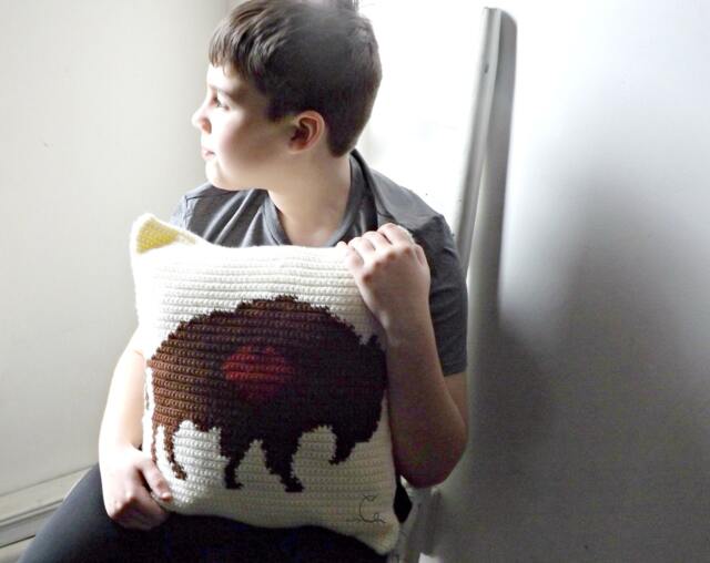 Crocheted Buffalo Pillow Acrylic Yarn Cushion Cover - image 1
