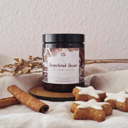 Gingerbread House Cozy Christmas Bookish Candle With Gingerbread, Cinnamon & Vanilla, Gift For Readers - thumbnail 2