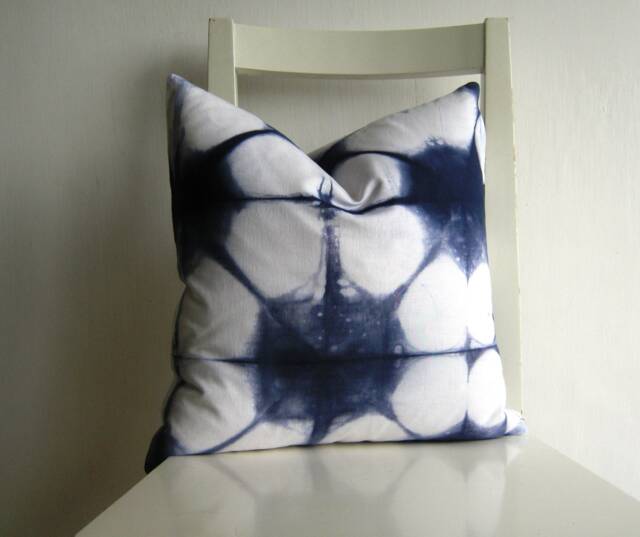 16 X Shibori Pillow Cover - in Navy Blue - image 1