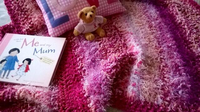 Textured Pink Crochet Throw Blanket, Cozy Home Decor - image 1