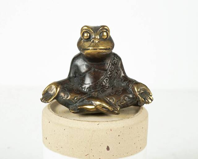 Bronze Frog Yoga Figurine, 2.1 - image 1