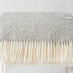 "Grey Wool Throw Blanket With Fringes Eco-Friendly Bedspread - 55""x79" - thumbnail 4