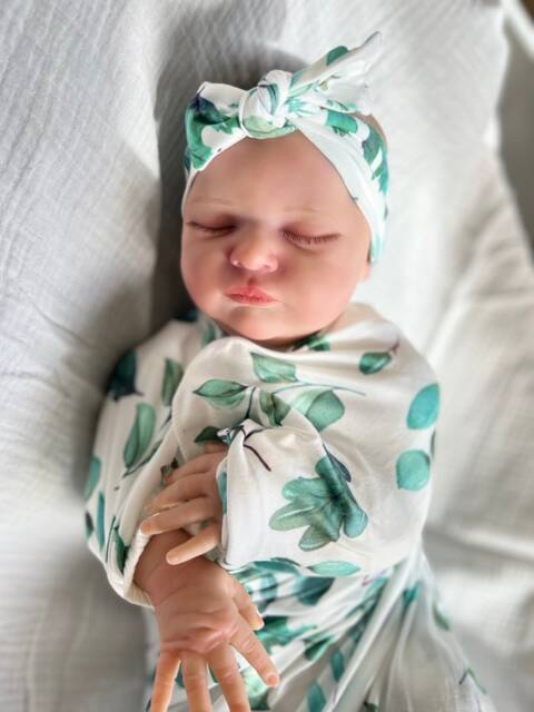 Newborn Leaf Print Botanical Swaddle Welcome Set - Unisex Hospital Receiving Set Baby Hat & Bow Wrap Photo Shoot Prop - image 1