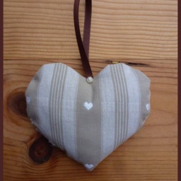 Large Hearts - Set Of 4 Together As Christmas Decoration - thumbnail 3