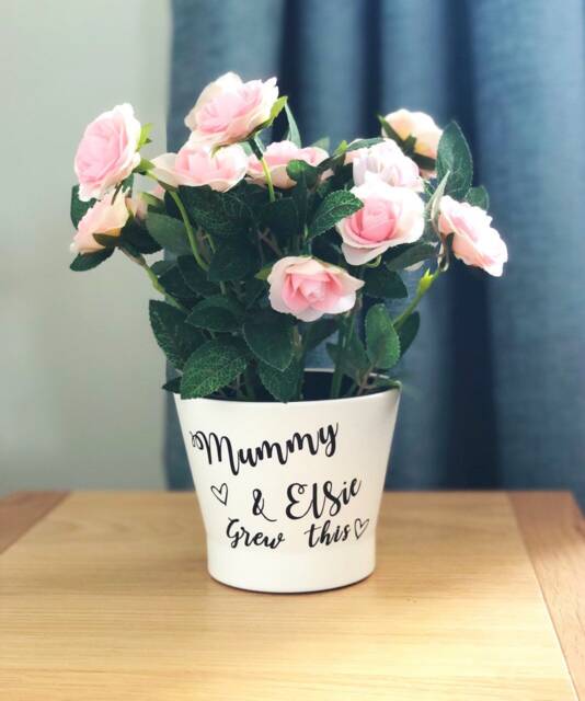 Personalised Plant Pot Planter Mummy & Me Grew This - Nana-Nanna-Nannie-Grandma-Granny-Mummy-Mum-Mother - image 1