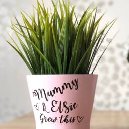 Personalised Plant Pot Planter Mummy & Me Grew This - Nana-Nanna-Nannie-Grandma-Granny-Mummy-Mum-Mother - thumbnail 2