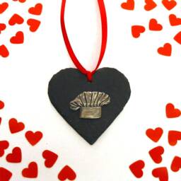Chef's Hat Natural Slate Heart Hanging Ornament - Christmas Decoration 2026 Gift For Baker Or Cook Chef Gifts Mum Dad - thumbnail 3