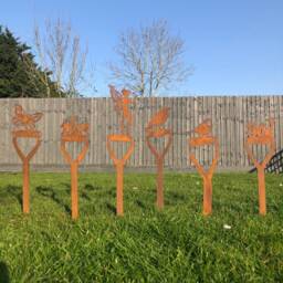 Rusty Metal Spade Garden Ornament UK Made Mum Dad Robin Fairy Gift - thumbnail 2