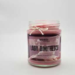 Lady Dimitrescu - Resident Evil 7Oz Soy Fandom Candle Highly Scented Raspberry, Peppercorn - thumbnail 3