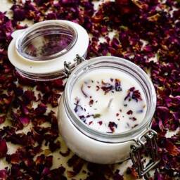 Wild Roses Handpoured Soy Wax Scented Candle & Botanical Flora - Birthday Gift Eco Friendly - thumbnail 3