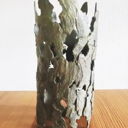 Trunk Bronze Work Of Art/ Pieces Plane-Tree Bark/ Used As Christas Card/ Grey-Green Hollow Trunk/Nice With Candle/22-10 cm - thumbnail 2