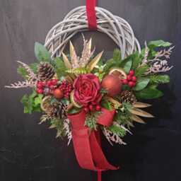 Christmas Winter Artificial Flowers Handmade Door Wreath With Baubles 26 - thumbnail 1