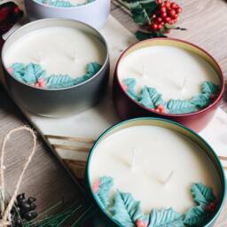 Winter Candle Gift Set Soy Wax Holiday Scents - thumbnail 2