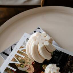 Twisted Swirl Handcrafted Decorative Candle Set - thumbnail 2