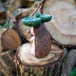 Cute Hedgehog Bird Feeder Garden Decoration, Unique Lovers Gifts, Resin Garden Statue Ornament Decor, Yard Decoration - thumbnail 2