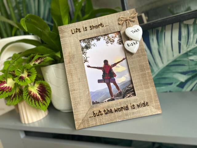 Life Is Short But The World Wide - Adventure Travel Holiday Vacation Personalised Driftwood Style Photo Frame 6x4 - image 1