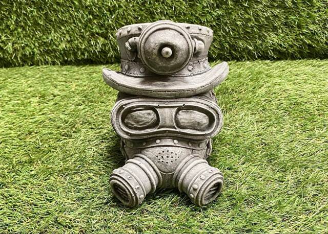 Concrete Steampunk Mask Ornament Outdoor Garden Sculpture Frost Protected/Halloween D??cor - image 1