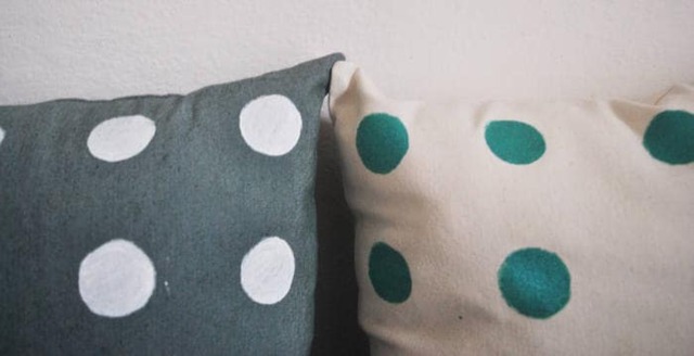 "Coppia Di Federe in Cotone Decorato, Bianco E Verde, ""Rainandsnow" - image 1