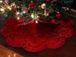 Cranberry Pineapple Crochet Christmas Tree Skirt Pattern - PDF Download
