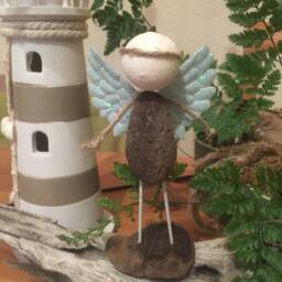 Guardian Angels, Lucky Charms, Encouragers Or Comforters - Angels For Many Occasions - thumbnail 2