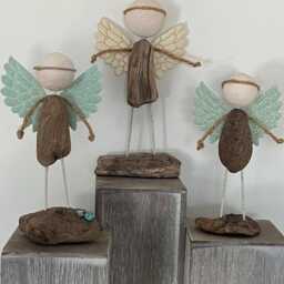 Guardian Angels, Lucky Charms, Encouragers Or Comforters - Angels For Many Occasions - thumbnail 4