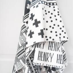Personalized Organic Cotton Baby Blanket - Reversible Name Design - thumbnail 2
