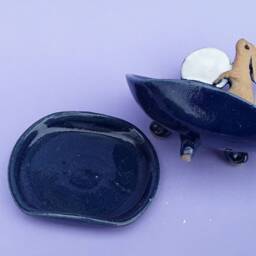 Soap Dish, Drainer, With Moongazing Hare, Approx 15cm X 12cm - thumbnail 3