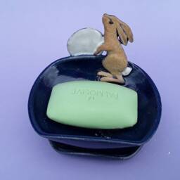 Soap Dish, Drainer, With Moongazing Hare, Approx 15cm X 12cm - thumbnail 2