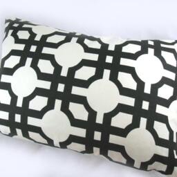 Waverly - Groovy Grill Licorice, Fretwork, Black Decorative Pillow Cushion Covers Accent Throw - thumbnail 2