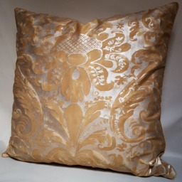 Throw Pillow Cushion Cover in Fortuny Fabric Gold Museum Caravaggio Pattern - Made Italy - thumbnail 4