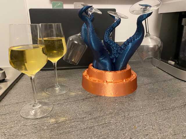 Octopus Wine Glass Holder Glitter Finish - image 1